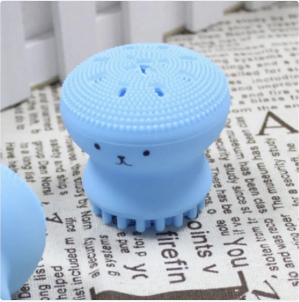 Beauty Eye Microcurrent Massager with Color Light & Iontophoresis